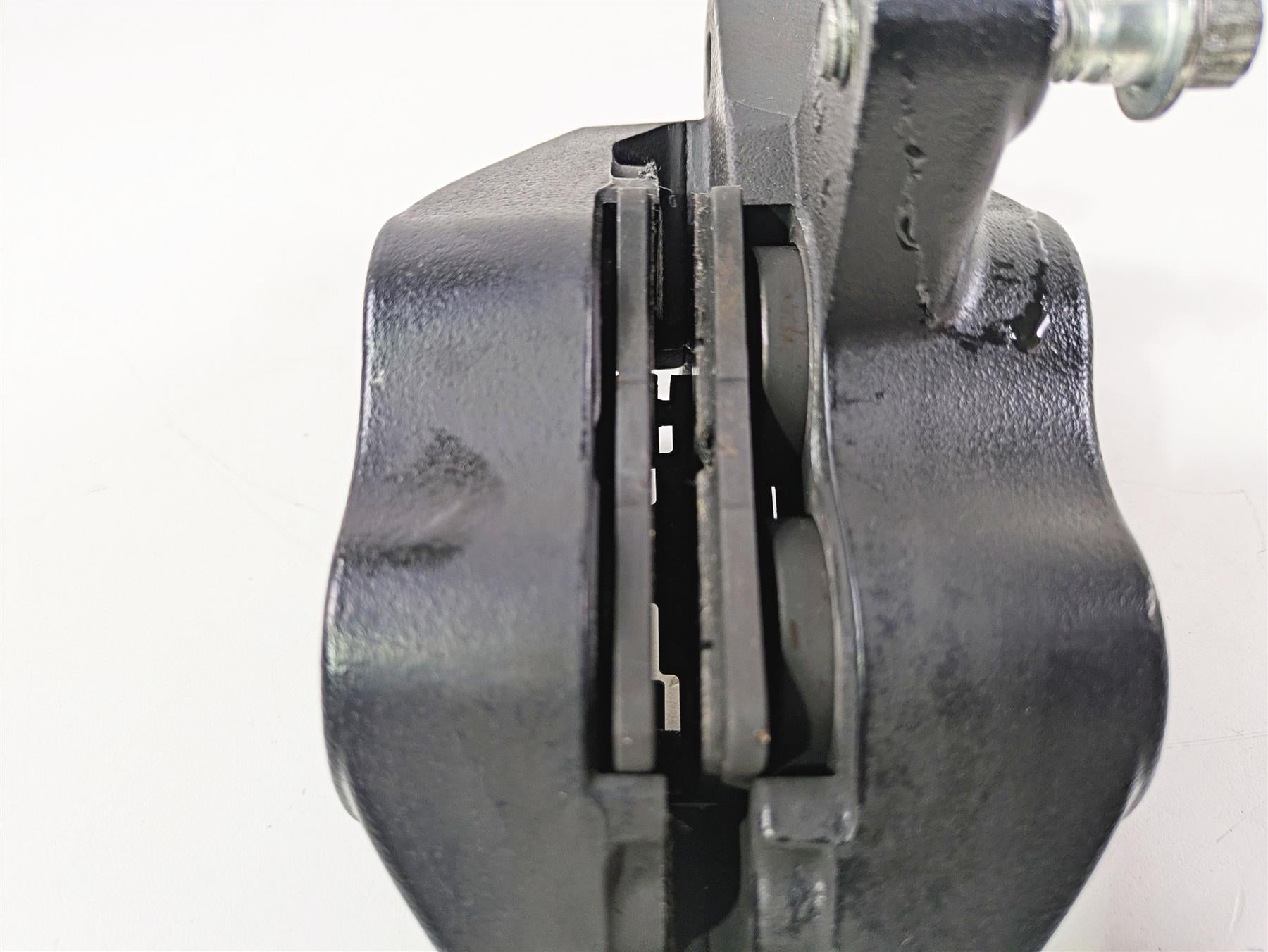 2020 Harley Softail FXST Standard Front Brake Caliper - Read 41300095 {{ shop.shopifyCountryName }} - Mototech271