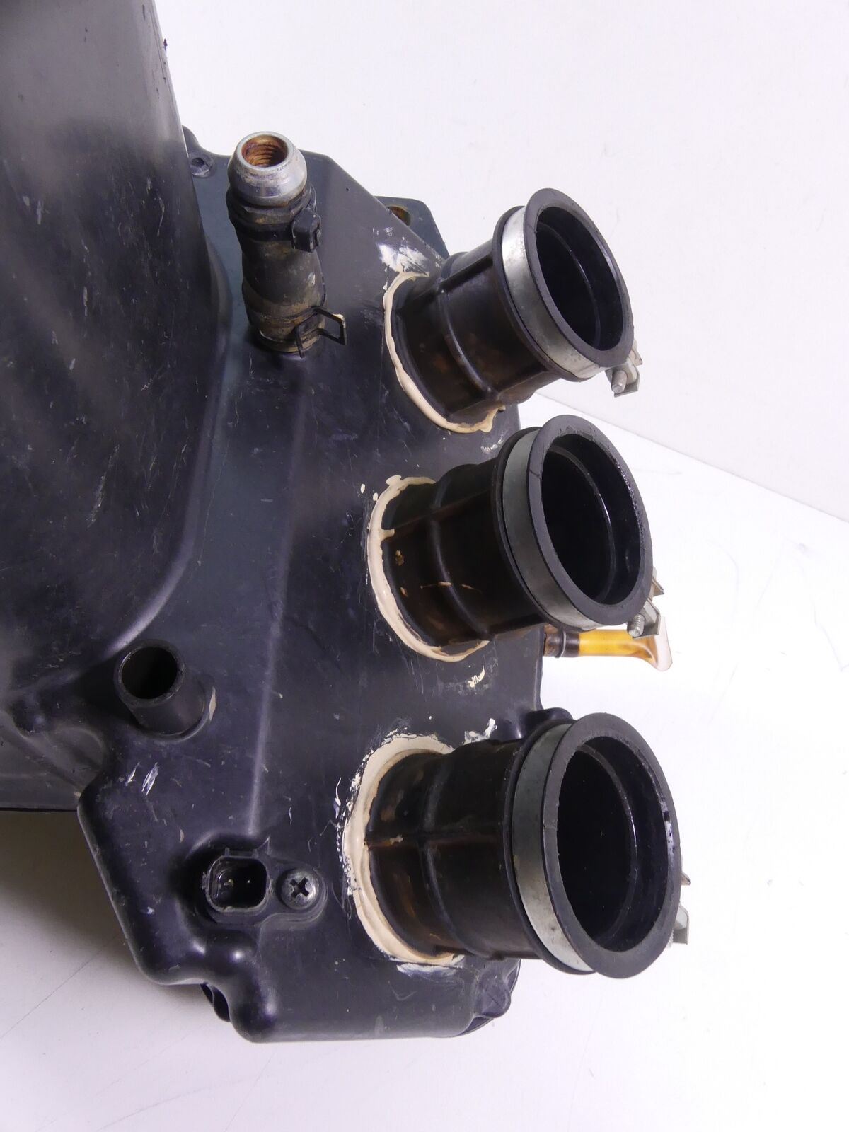 2016 Yamaha YXZ1000 R EPS SE Air Cleaner Breather Filter Housing 2HC-E4411-01-00 {{ shop.shopifyCountryName }} - Mototech271