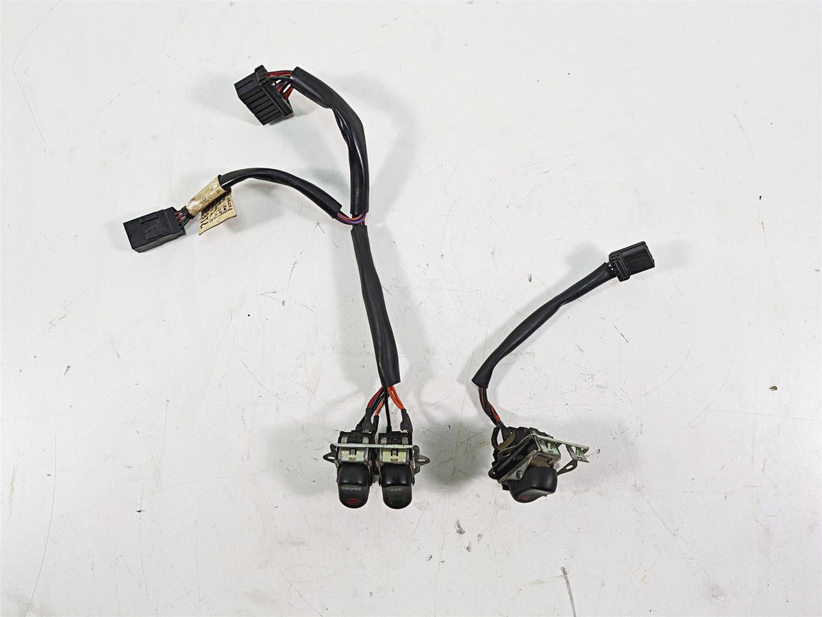 2011 Harley Touring FLTRU Road Glide Auxiliary Cruise Speaker Switches 71625-04 {{ shop.shopifyCountryName }} - Mototech271