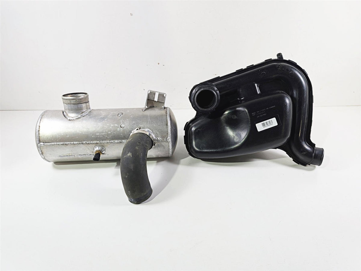 2021 Sea-Doo Spark 900 Trixx Exhaust Muffler Resonator Set 274001451 274001618 {{ shop.shopifyCountryName }} - Mototech271