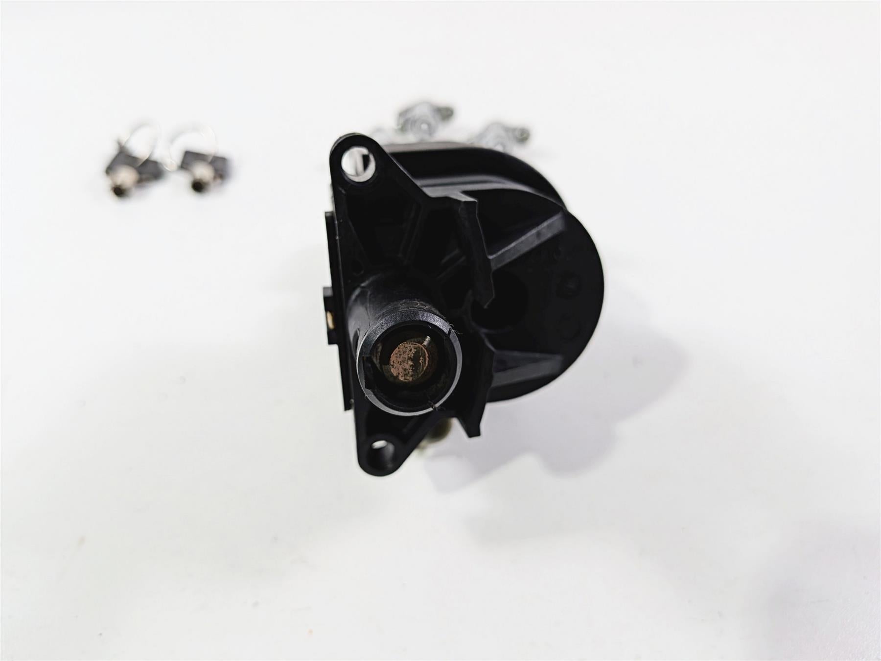 2014 Harley Touring FLHTK Electra Glide Ignition Switch Key Lock Set 71400012B-Mototech271