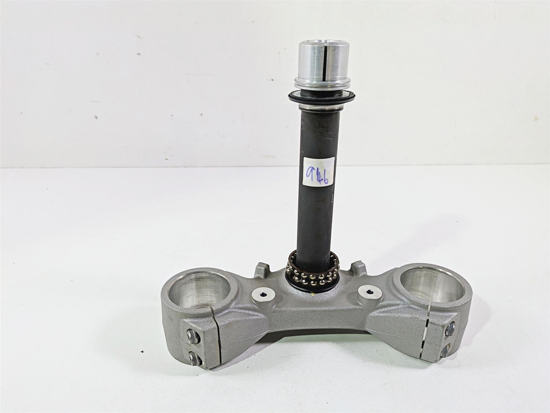 2018 Ducati Scrambler Desert Sled 800 Lower Triple Tree Clamp 34220941AA {{ shop.shopifyCountryName }} - Mototech271