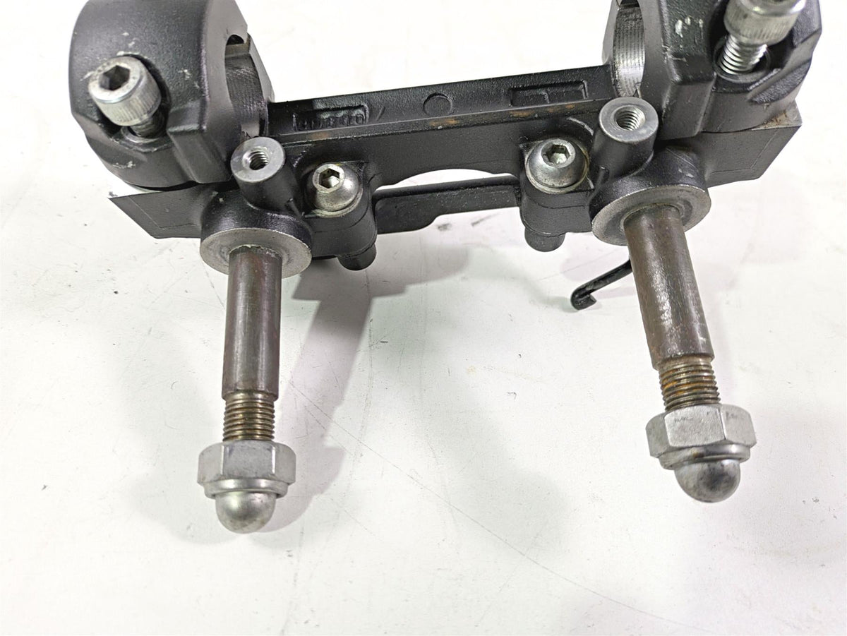 2008 Yamaha XVS1300 V-Star Tourer Handlebar Riser Holder 3D8-23442-00-00 {{ shop.shopifyCountryName }} - Mototech271