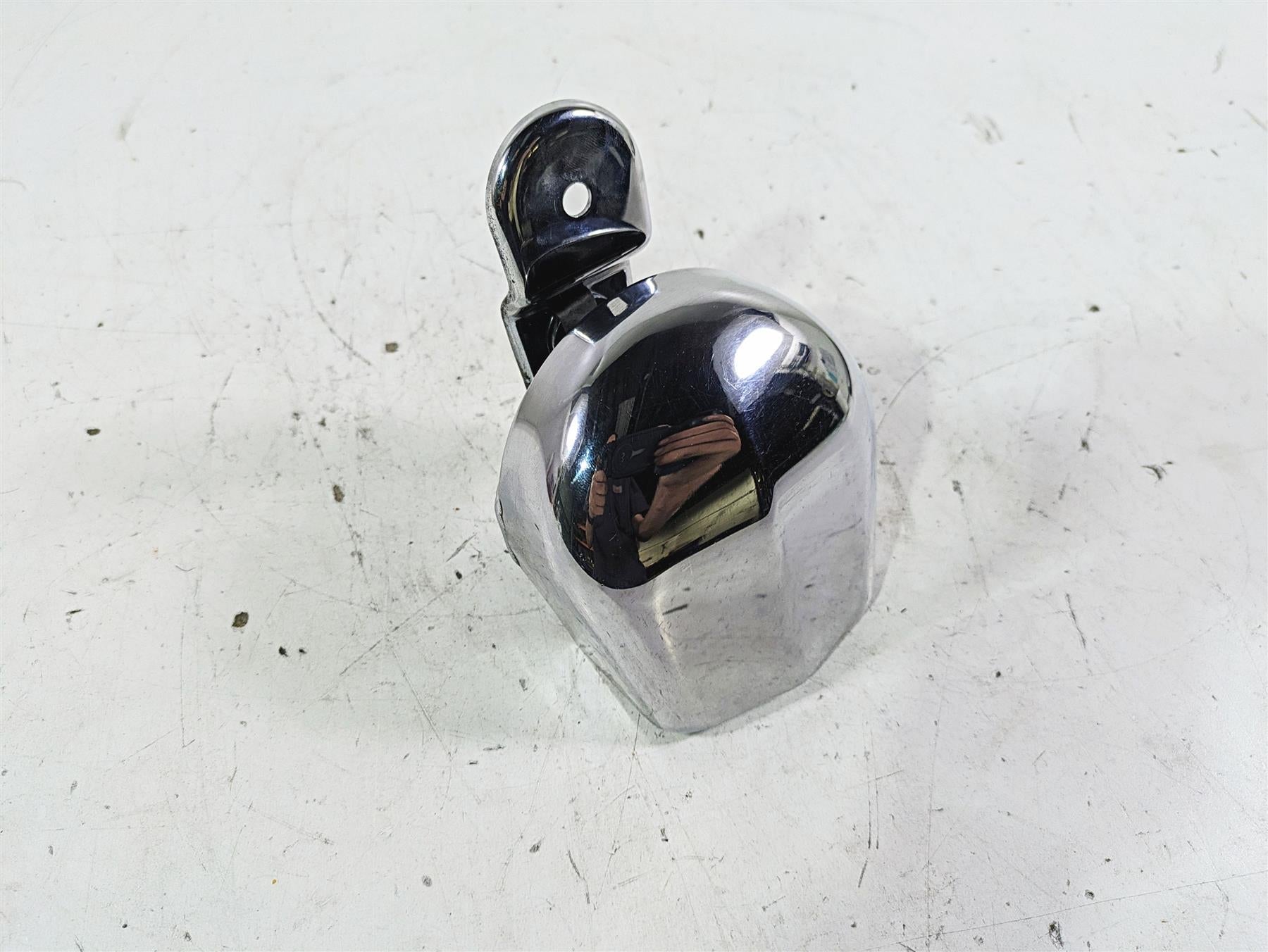 2005 Harley Softail FLSTFSE CVO Fat Boy Horn & Cover 61300478A 69060-90H {{ shop.shopifyCountryName }} - Mototech271