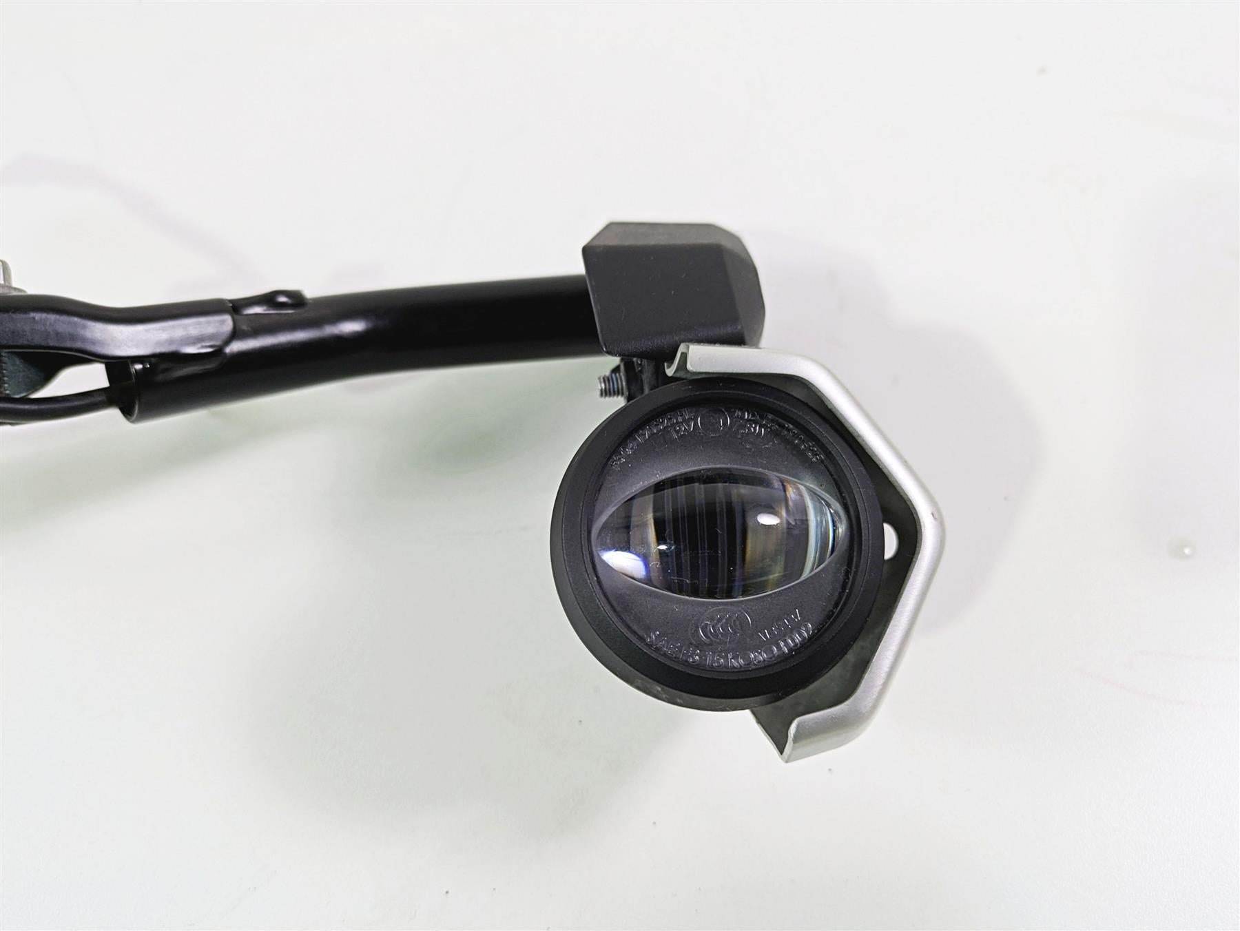 2024 Triumph Tiger 900 GT Fog Lights & Mounting Rail Set T2708708 T2708722 {{ shop.shopifyCountryName }} - Mototech271