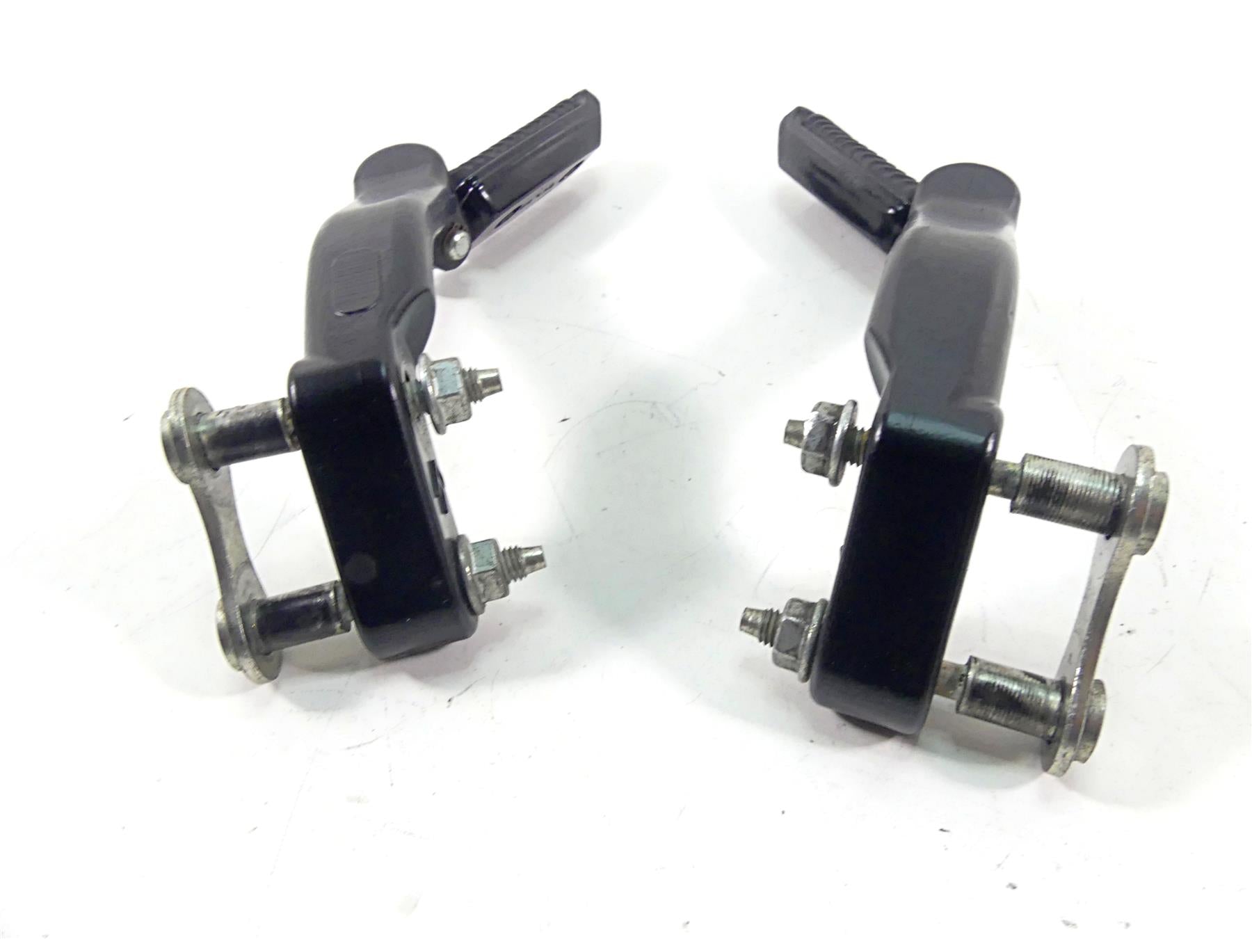 2015 Harley VRSCF Muscle V-Rod Rear Passenger Footpeg Set 50822-09 50826-09 {{ shop.shopifyCountryName }} - Mototech271