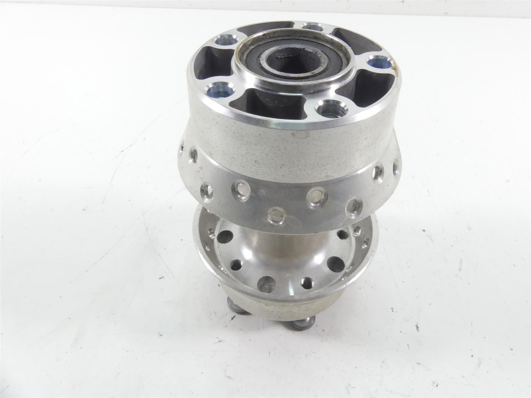 2010 Harley FXDWG Dyna Wide Glide Rear Hub Wheel Rim 25mm 41430-09A {{ shop.shopifyCountryName }} - Mototech271