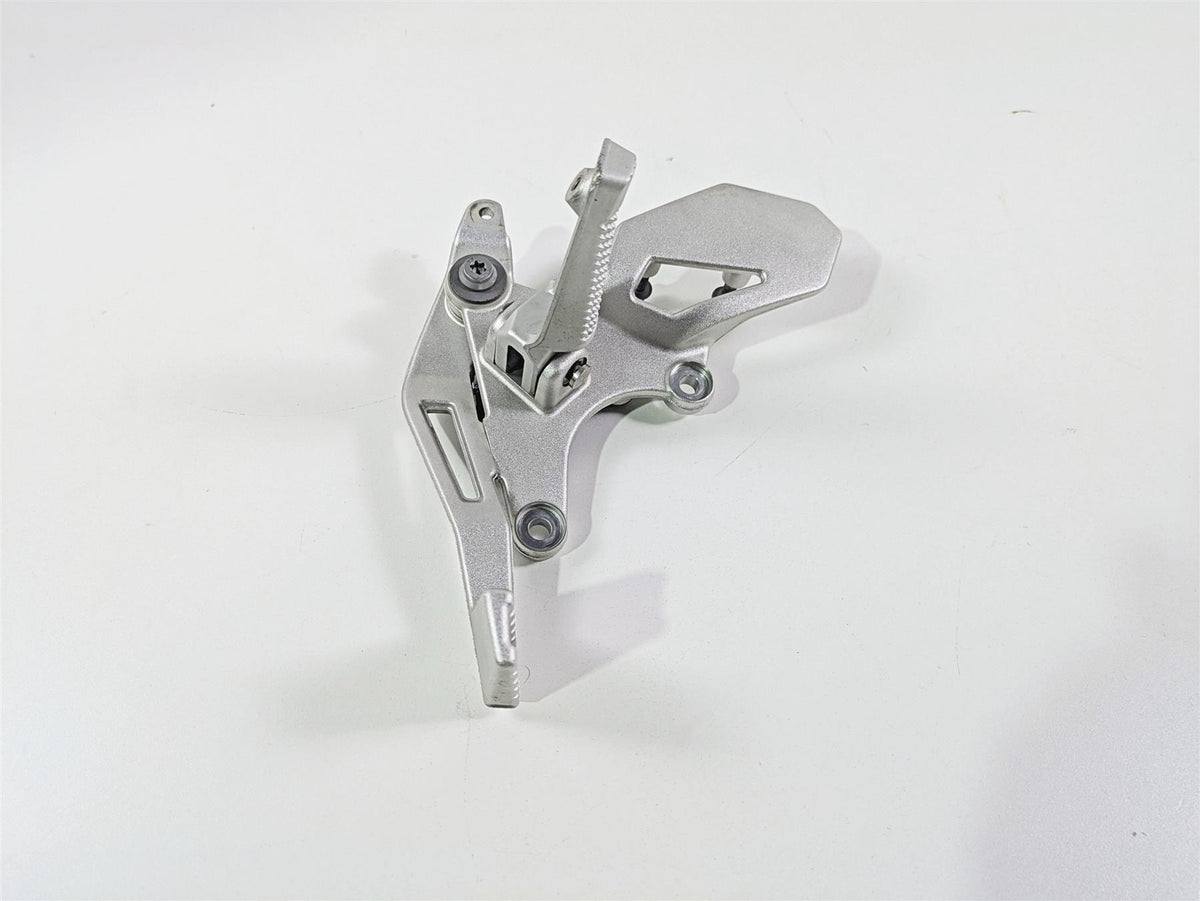 2022 BMW RnineT Pure K22 Right Footpeg & Brake Lever Pedal Set 46719457882 {{ shop.shopifyCountryName }} - Mototech271