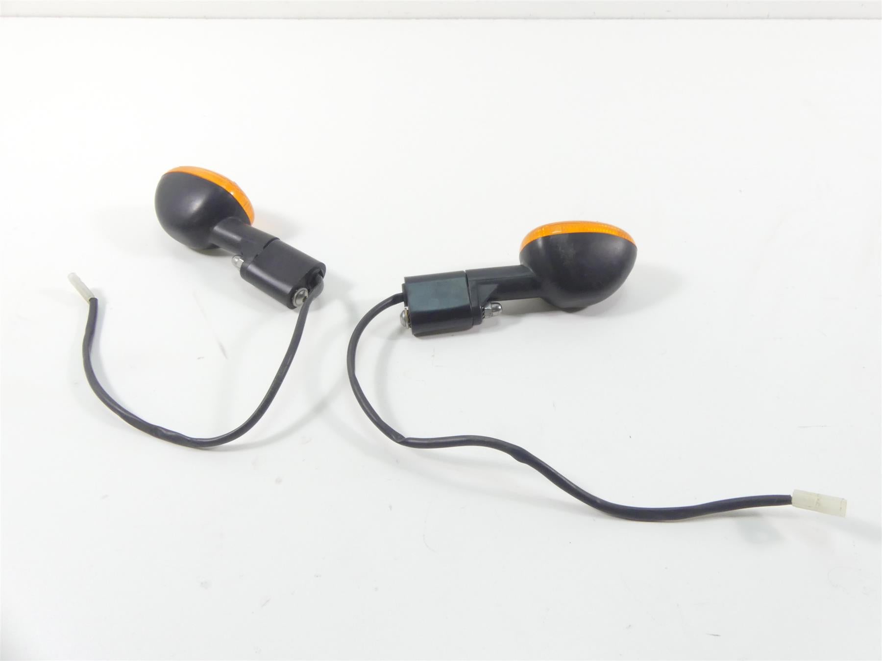 2016 Moto Guzzi V7 II Special 750 Front Blinker Turn Signal Set B063800 B063801 {{ shop.shopifyCountryName }} - Mototech271