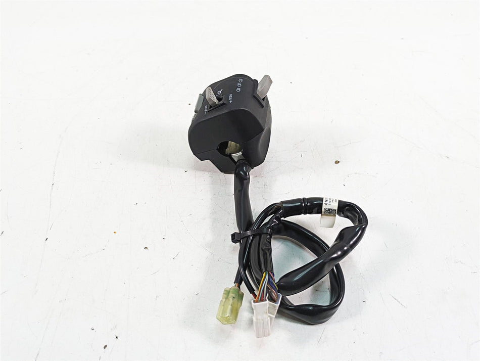 2020 KTM 1290 Super Adventure R Left Hand Turn Signal Control Switch 61411170100 {{ shop.shopifyCountryName }} - Mototech271
