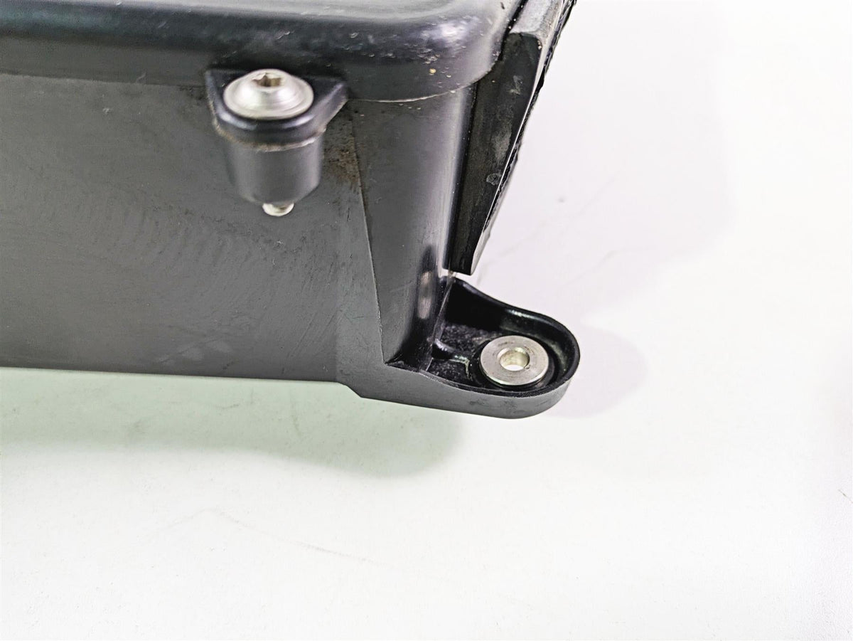 2010 BMW R1200RT K26 Storage Compartment Box - Read 46637681544 {{ shop.shopifyCountryName }} - Mototech271