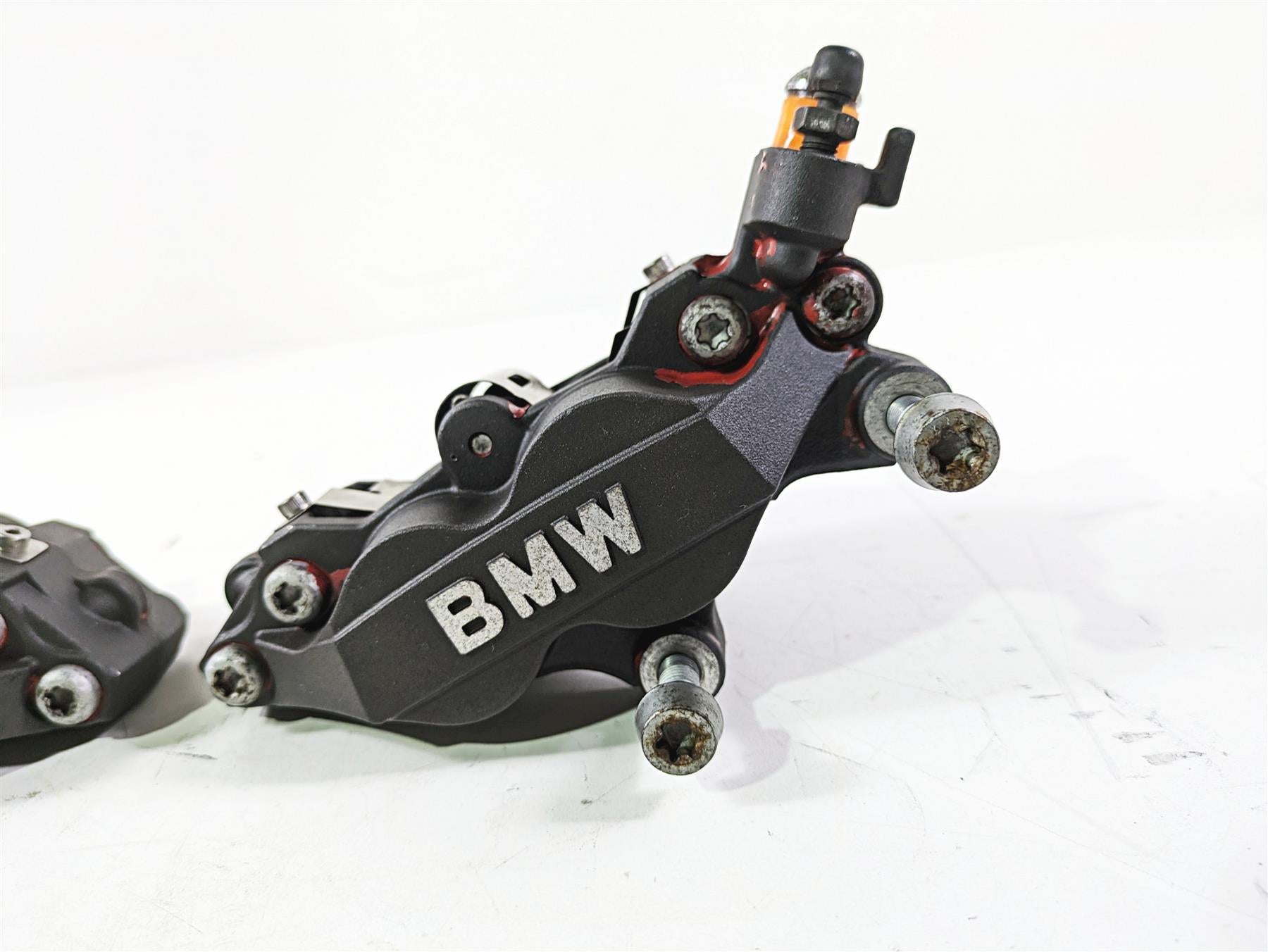 2004 BMW R1150GS R21 Front Brake Caliper Set Tokico 34117670391 34117670392 {{ shop.shopifyCountryName }} - Mototech271
