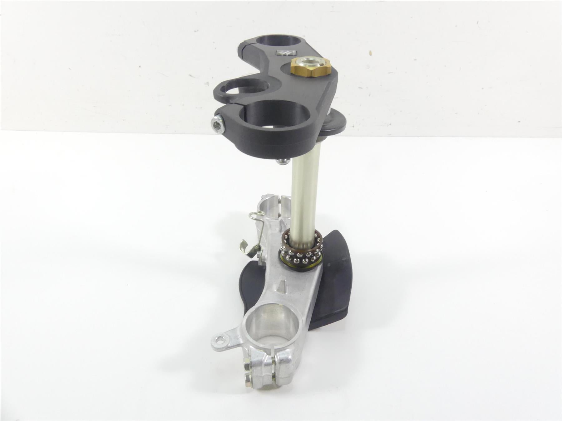 2022 Suzuki GSXR750 Upper Lower Triple Tree Clamp Set 51311-01H00 51410-01H10 {{ shop.shopifyCountryName }} - Mototech271
