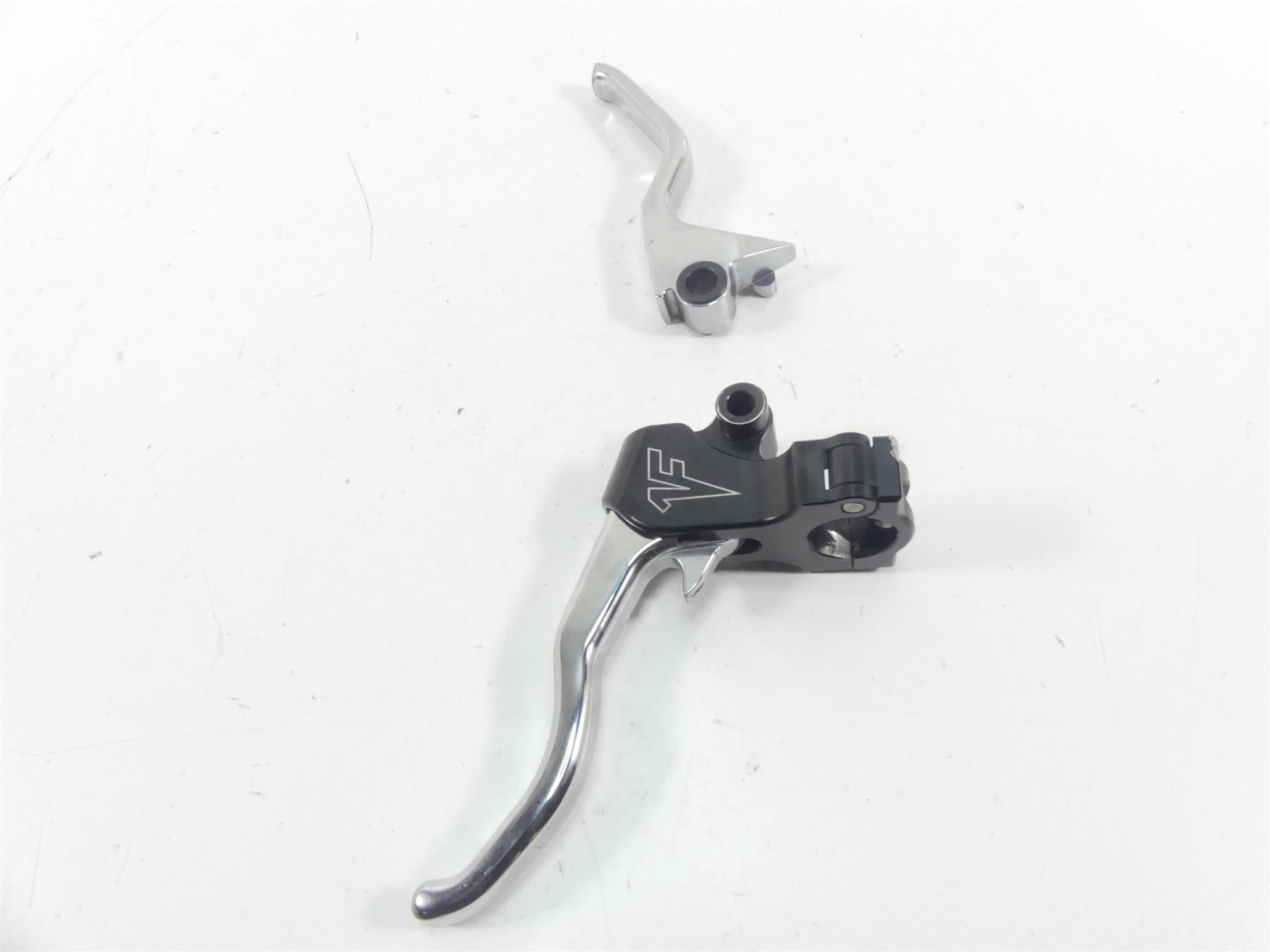 2005 Harley Dyna FXDLI Low Rider VF One Finger Easy Pull Clutch Perch & Lever {{ shop.shopifyCountryName }} - Mototech271