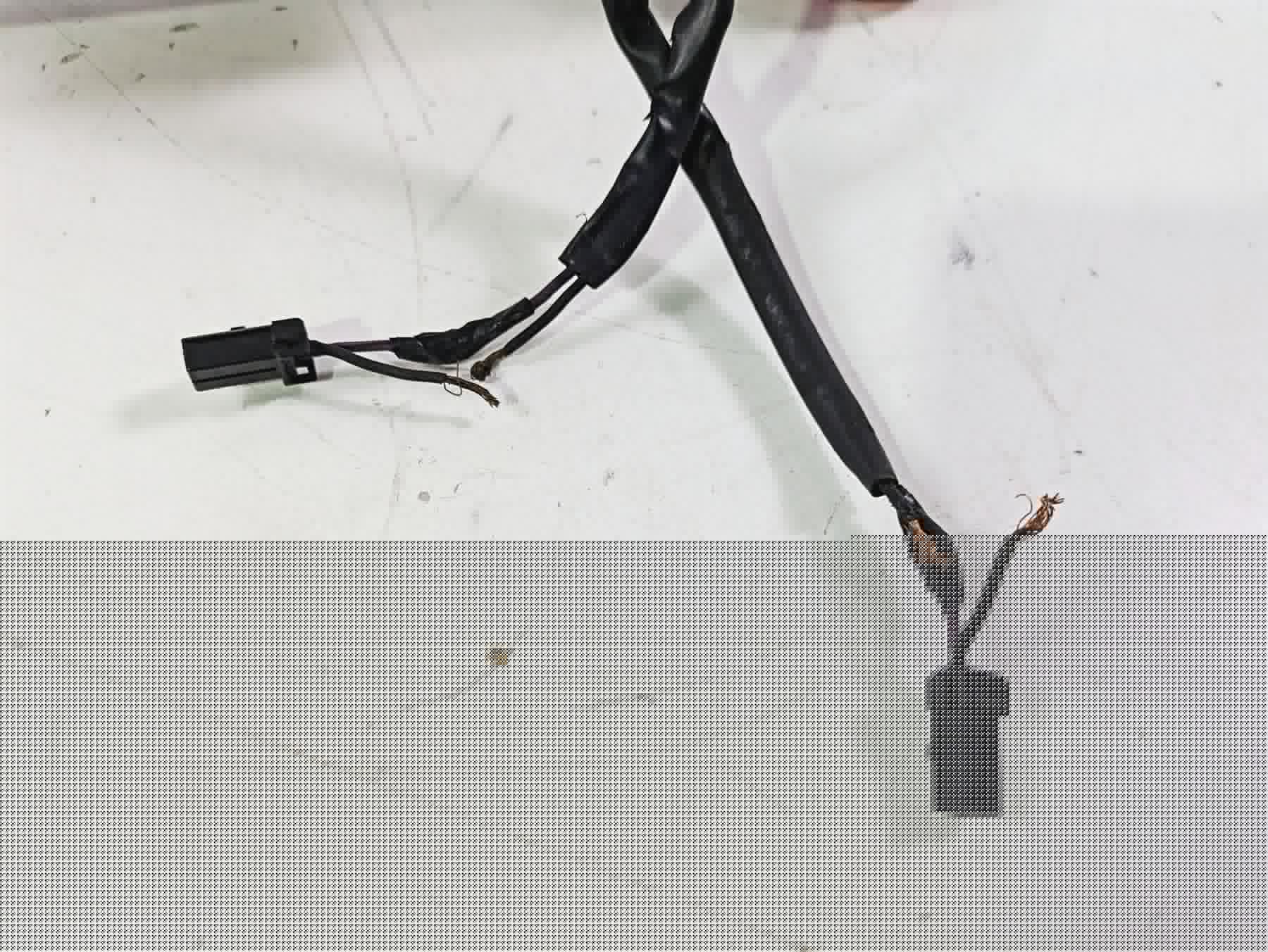 2002 Harley Dyna FXDL Low Rider Rear Blinker Bar Turn Signal Set - Read 68977-00 {{ shop.shopifyCountryName }} - Mototech271