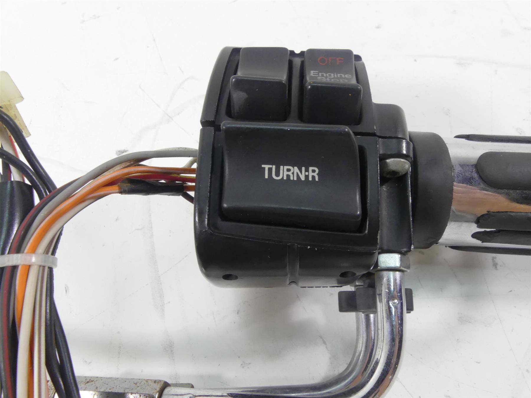 1995 Harley Dyna FXDL Low Rider Right Hand Start Control Switch 70219-87 {{ shop.shopifyCountryName }} - Mototech271