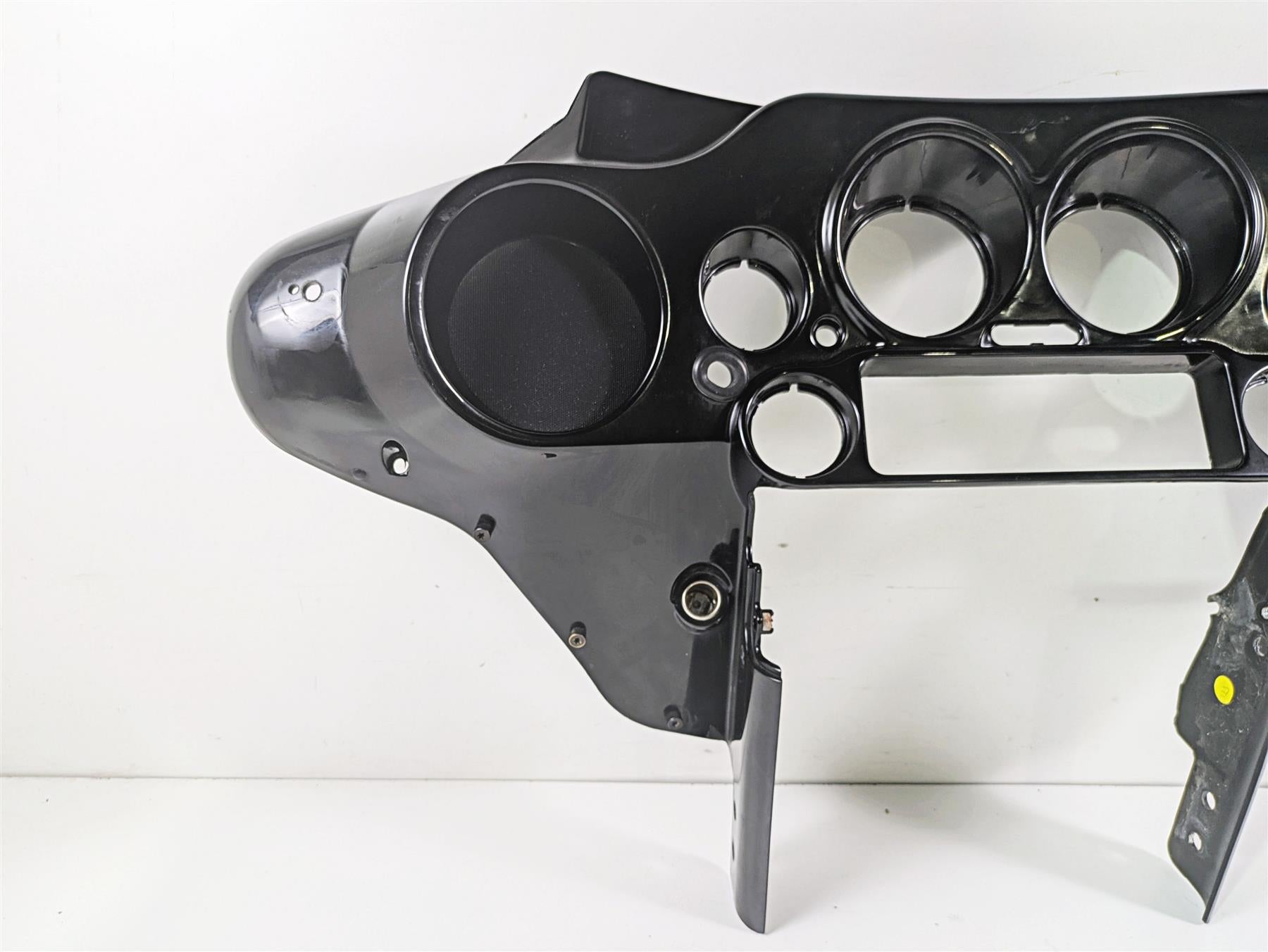 2010 Harley Touring FLHXSE CVO Street Glide Inner Front Fairing -Read 57628-10DH {{ shop.shopifyCountryName }} - Mototech271