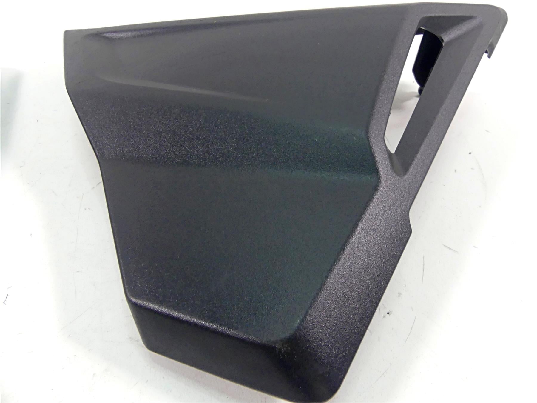 2014 BMW R1200GS K50 Left Right Side Battery Cover Set 46638523156 46638523155 {{ shop.shopifyCountryName }} - Mototech271