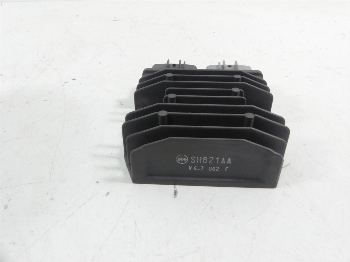 2017 Ducati Monster 1200 S Rectifier Voltage Regulator 54040321A SH821AA {{ shop.shopifyCountryName }} - Mototech271