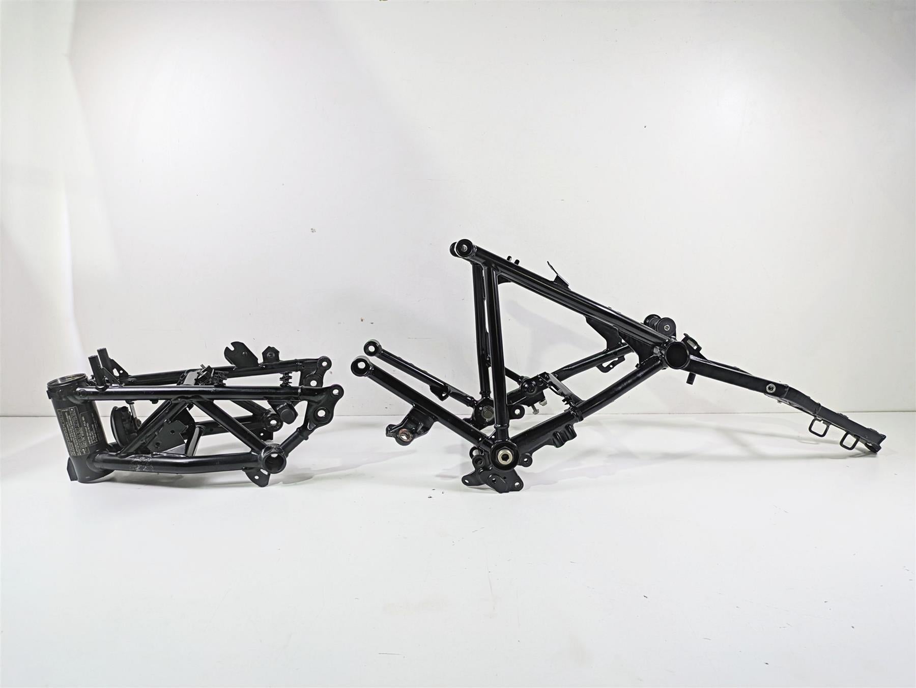 2018 BMW R nineT Urban GS K33 Front & Rear Frame Set With Clean Texas Title 46518561795 46518561796 {{ shop.shopifyCountryName }} - Mototech271