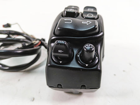 2018 Harley Touring FLHXSE CVO Street Glide Right Hand Control Switch 71500083C {{ shop.shopifyCountryName }} - Mototech271