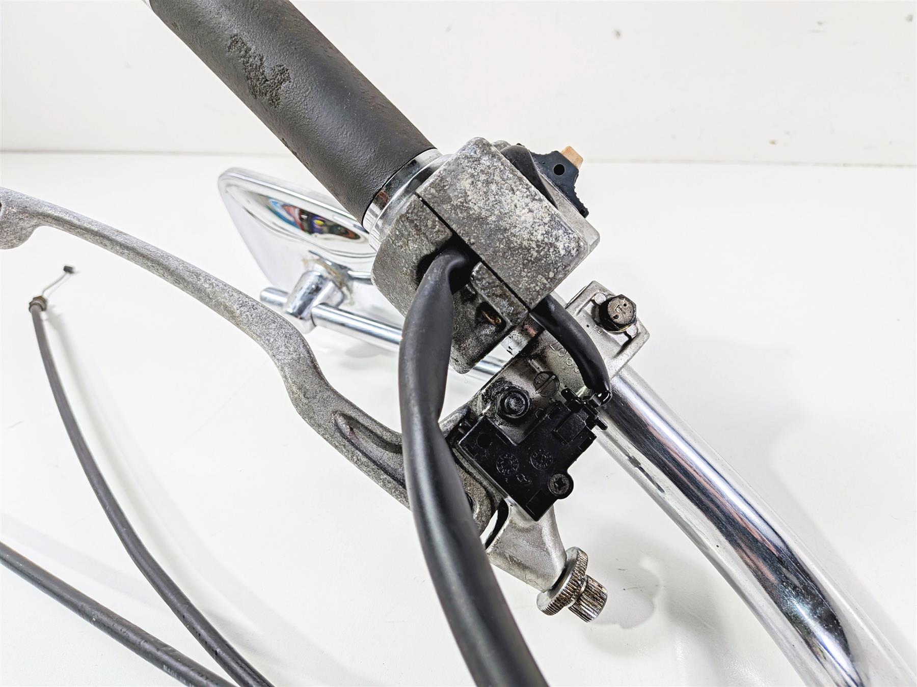 2005 Kawasaki EN500 Vulcan Handlebar Control Switch Front Brake Master Cylinder {{ shop.shopifyCountryName }} - Mototech271