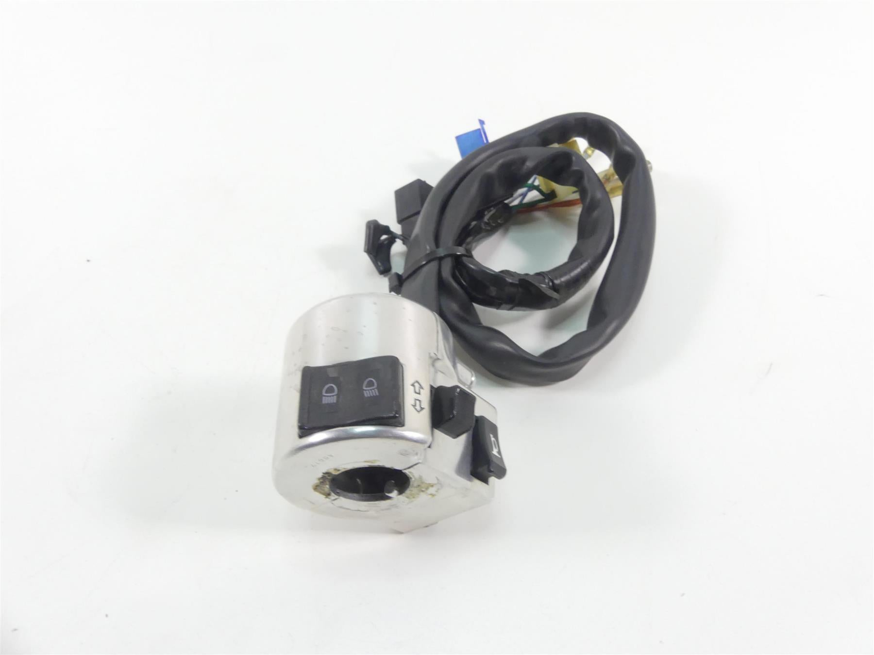 2002 Honda VTX1800 C Left Hand Light Blinker Horn Control Switch 35020-MCH-000 {{ shop.shopifyCountryName }} - Mototech271