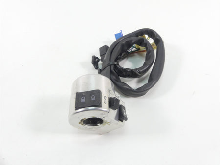 2002 Honda VTX1800 C Left Hand Light Blinker Horn Control Switch 35020-MCH-000 {{ shop.shopifyCountryName }} - Mototech271