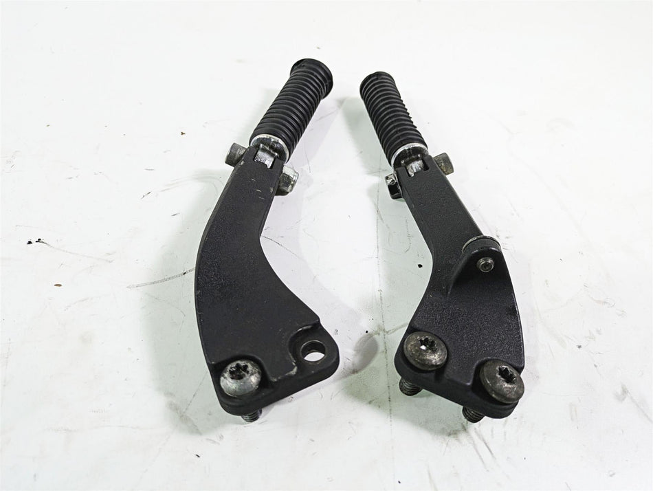 2016 Harley FXDL Dyna Low Rider Rear Passenger Footpeg Set 49224-06A 49230-06 {{ shop.shopifyCountryName }} - Mototech271