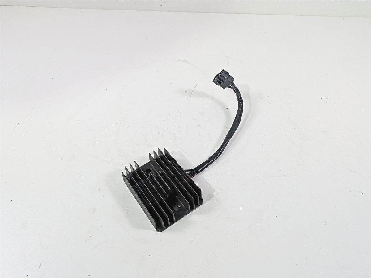 2013 Triumph Bonneville Rectifier Voltage Regulator SH811CB T1300888 {{ shop.shopifyCountryName }} - Mototech271