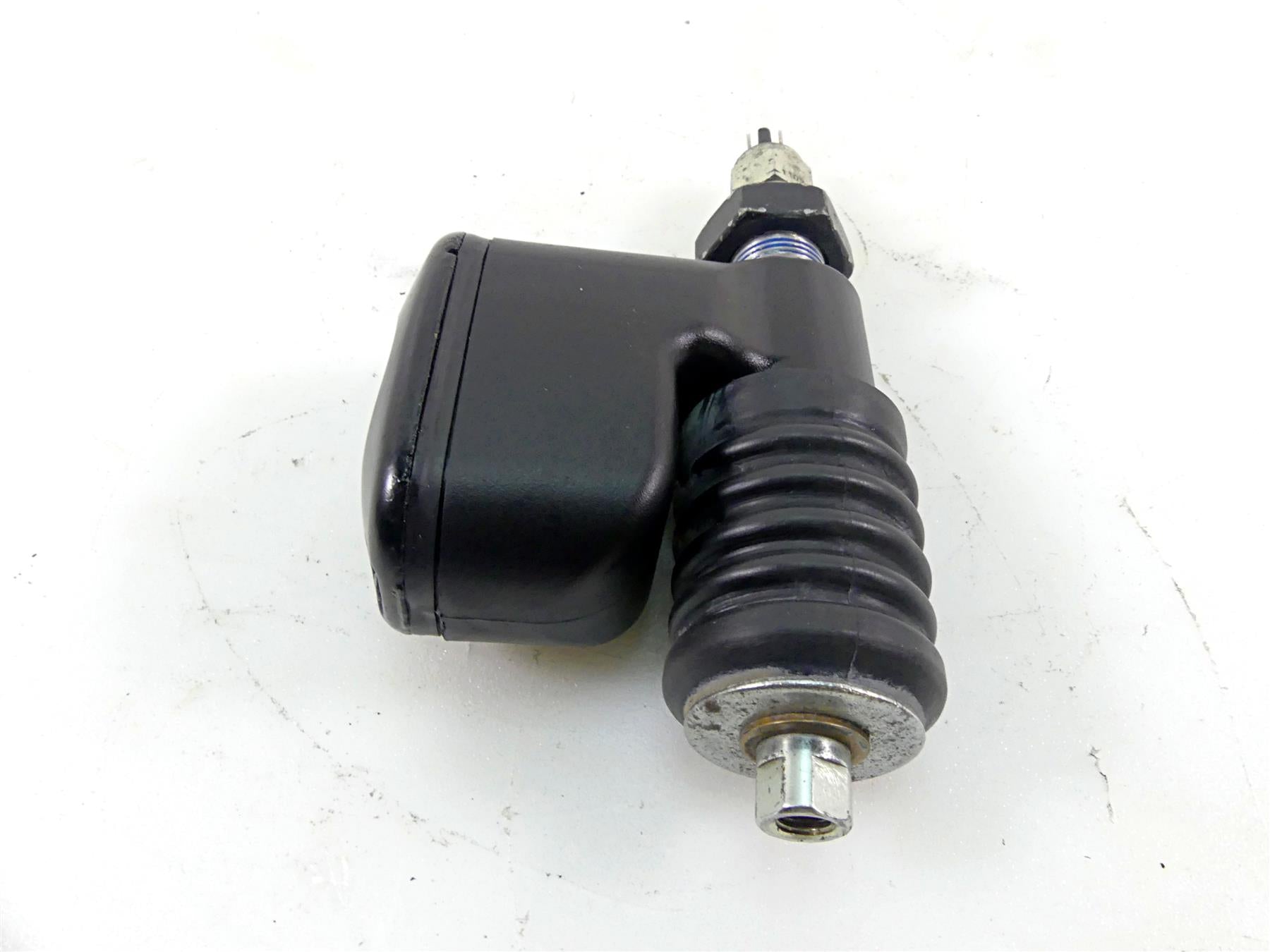 2010 Harley FXDF Dyna Fat Bob Rear Brake Master Cylinder 42474-06C {{ shop.shopifyCountryName }} - Mototech271