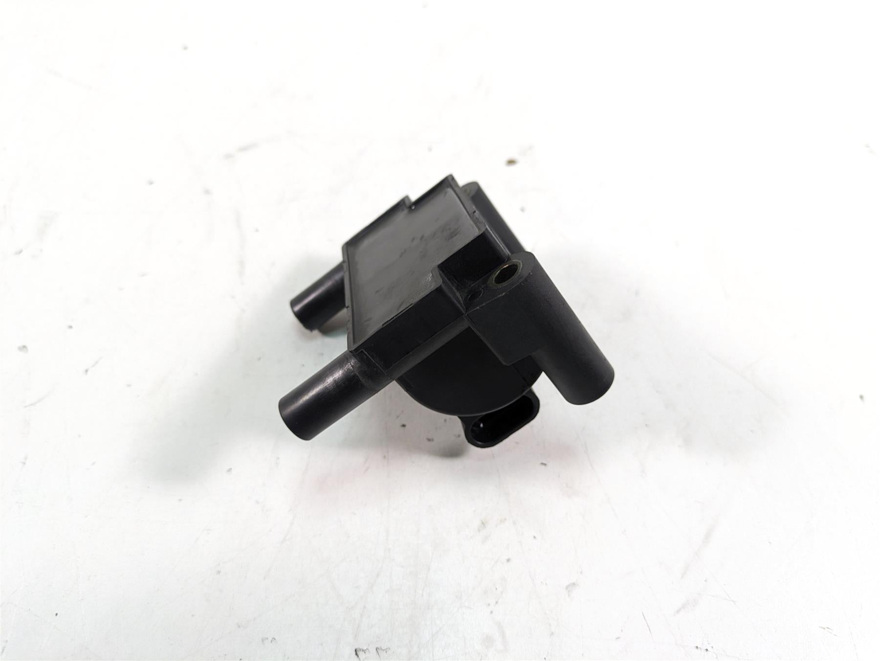 2014 Harley Touring FLHTK Electra Glide Delphi Ignition Coil 31696-07A {{ shop.shopifyCountryName }} - Mototech271