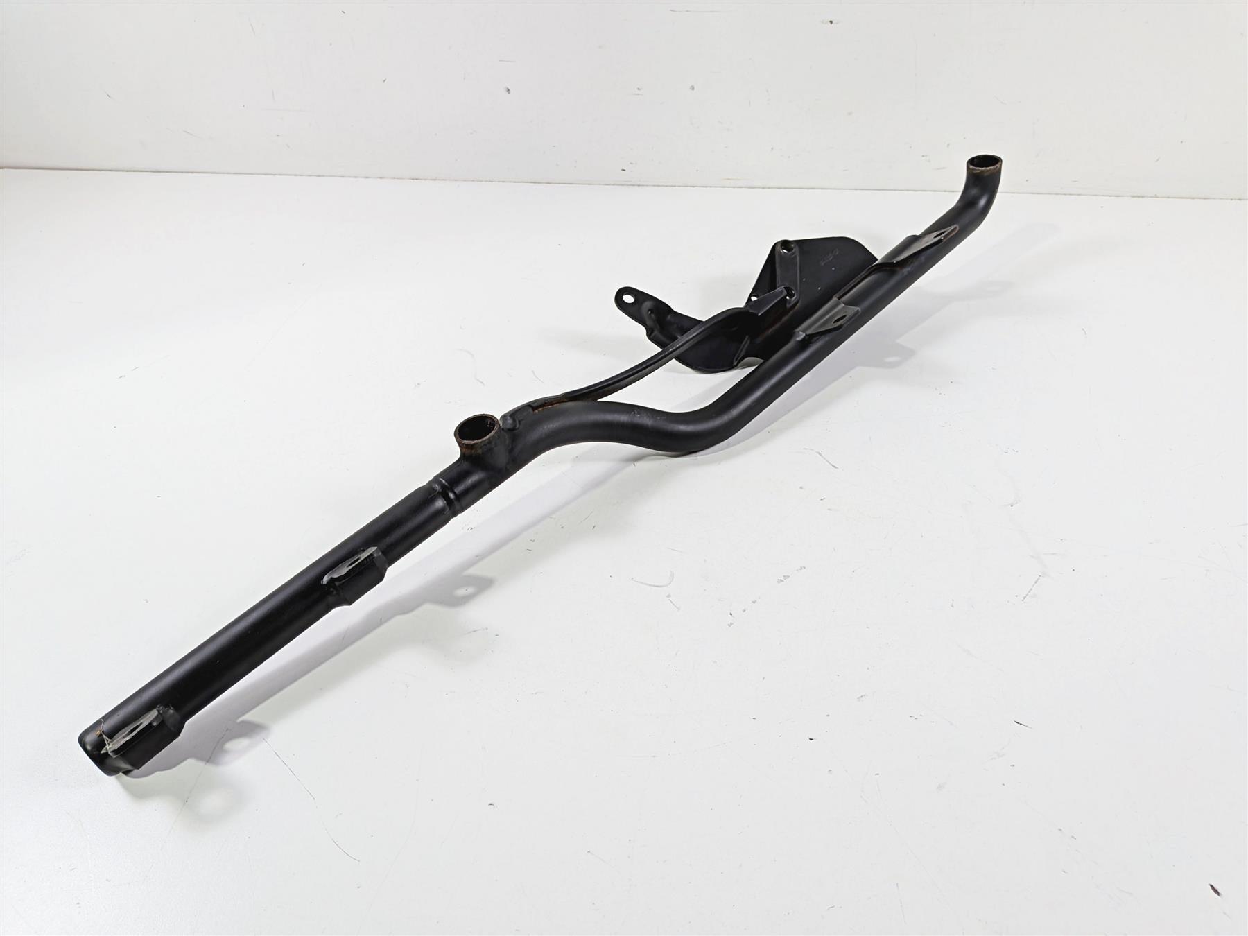 2006 Harley Sportster XL883 Low Exhaust Mount Cross Over Pipe Holder 64855-04 {{ shop.shopifyCountryName }} - Mototech271