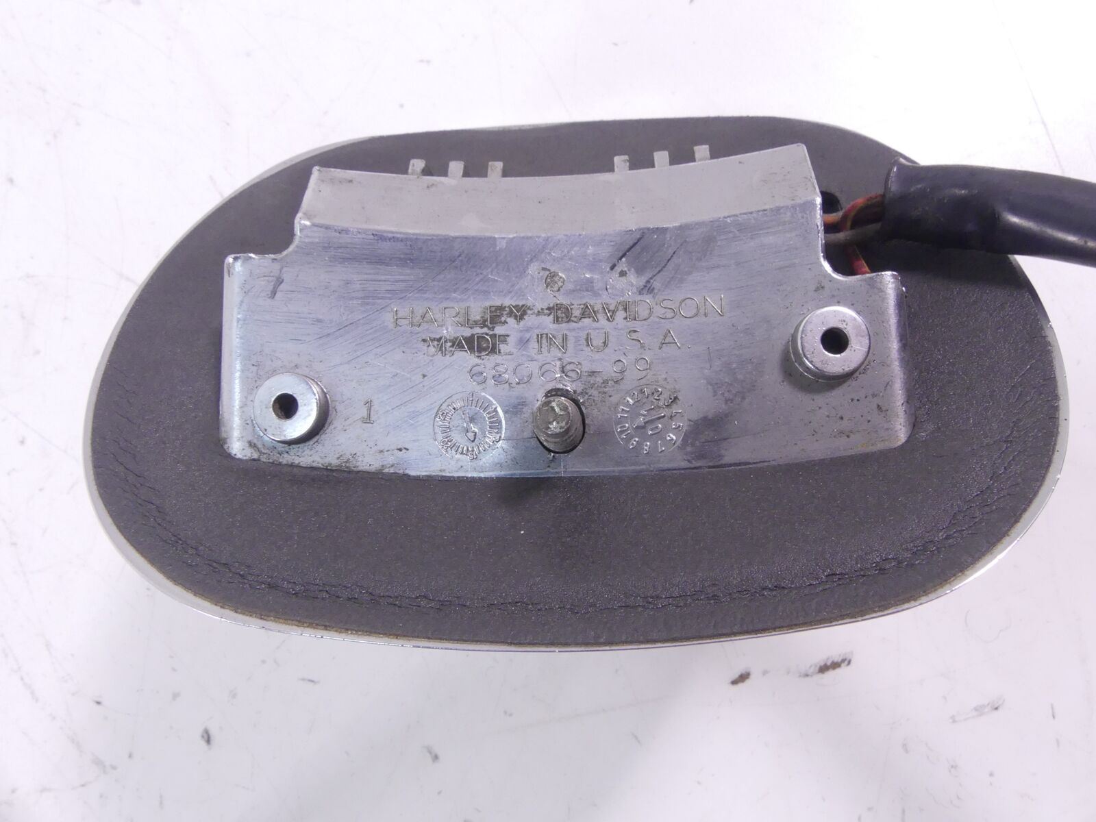 2002 Harley FLSTCI Softail Heritage Taillight Tail Light Rear Brake Lamp 68140-9 {{ shop.shopifyCountryName }} - Mototech271