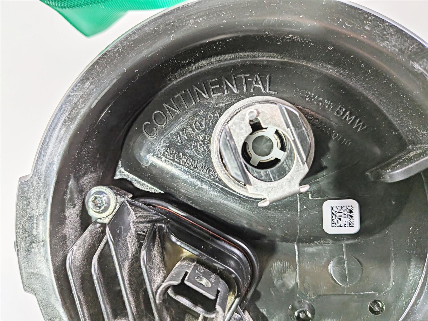 2014 BMW S1000RR K46 Fuel Gas Petrol Pump & Sender - Tested - Video 16147718349 {{ shop.shopifyCountryName }} - Mototech271