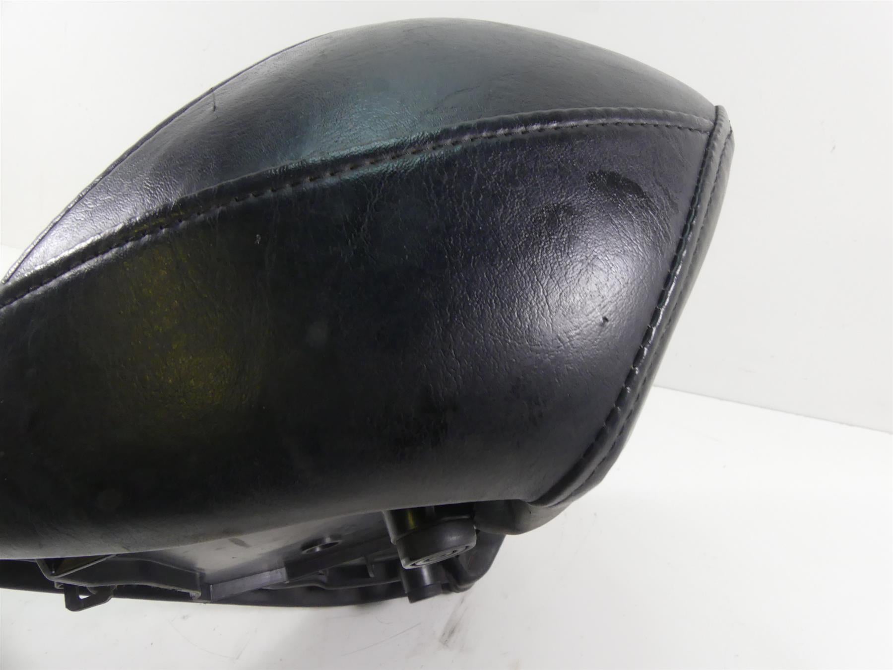 2007 Yamaha XVS1300 V-Star Front Rider Driver Saddle Seat 3D8-24710-00-00 {{ shop.shopifyCountryName }} - Mototech271