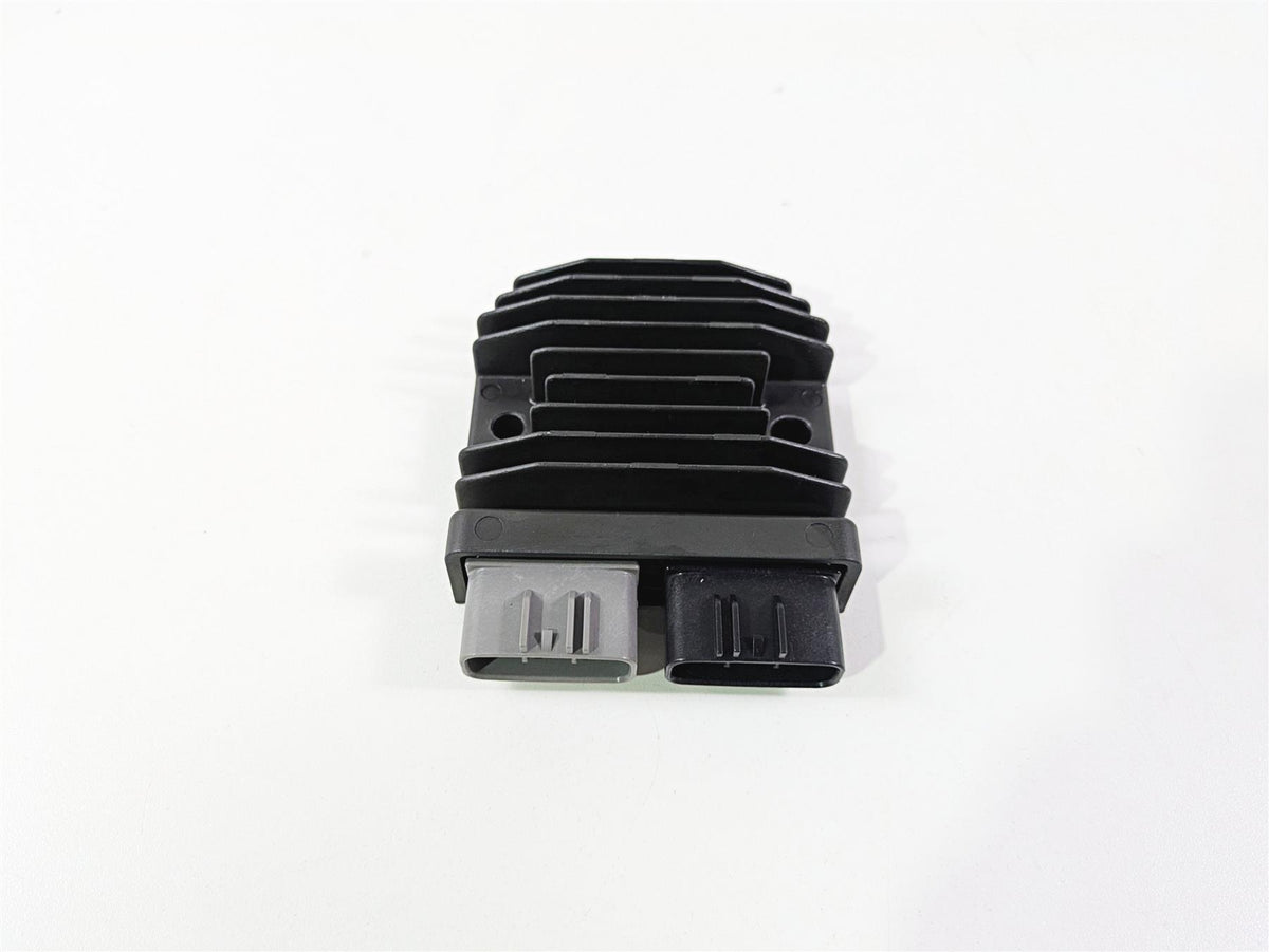 2022 Ducati Streetfighter V2 Rectifier Voltage Regulator 54040331A FH027AA {{ shop.shopifyCountryName }} - Mototech271