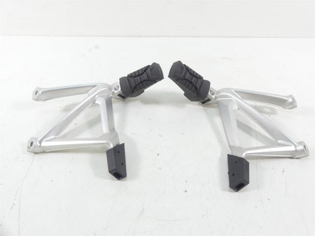 2016 BMW R1200GS K50 Rear Passenger Footpeg Footrest Set 46718528793 46718528794 {{ shop.shopifyCountryName }} - Mototech271