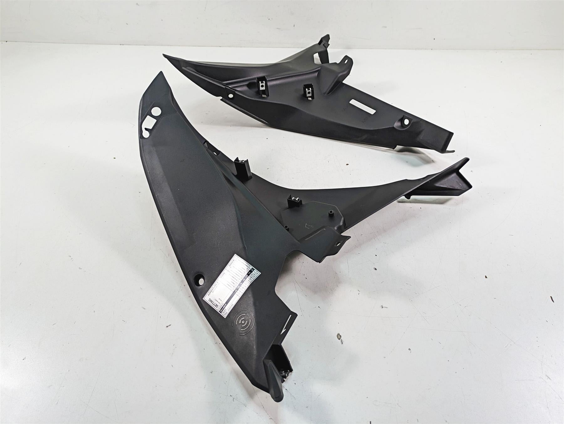 2020 KTM 1290 Super Adventure R Inner Side Cover Fairing Cowl Set 60708126000 {{ shop.shopifyCountryName }} - Mototech271