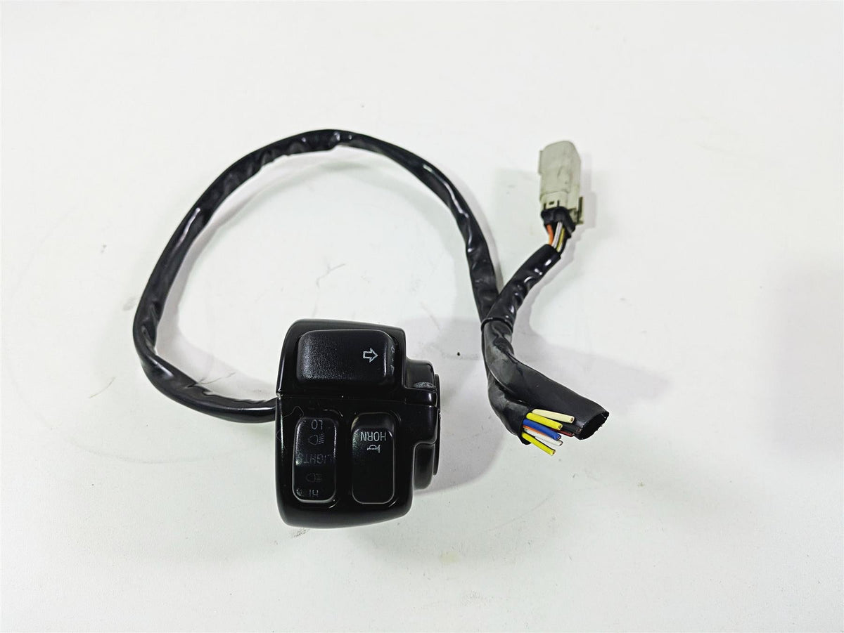 2011 Harley FXDC Dyna Super Glide Left Hand Control Switch - Read 71682-06A {{ shop.shopifyCountryName }} - Mototech271