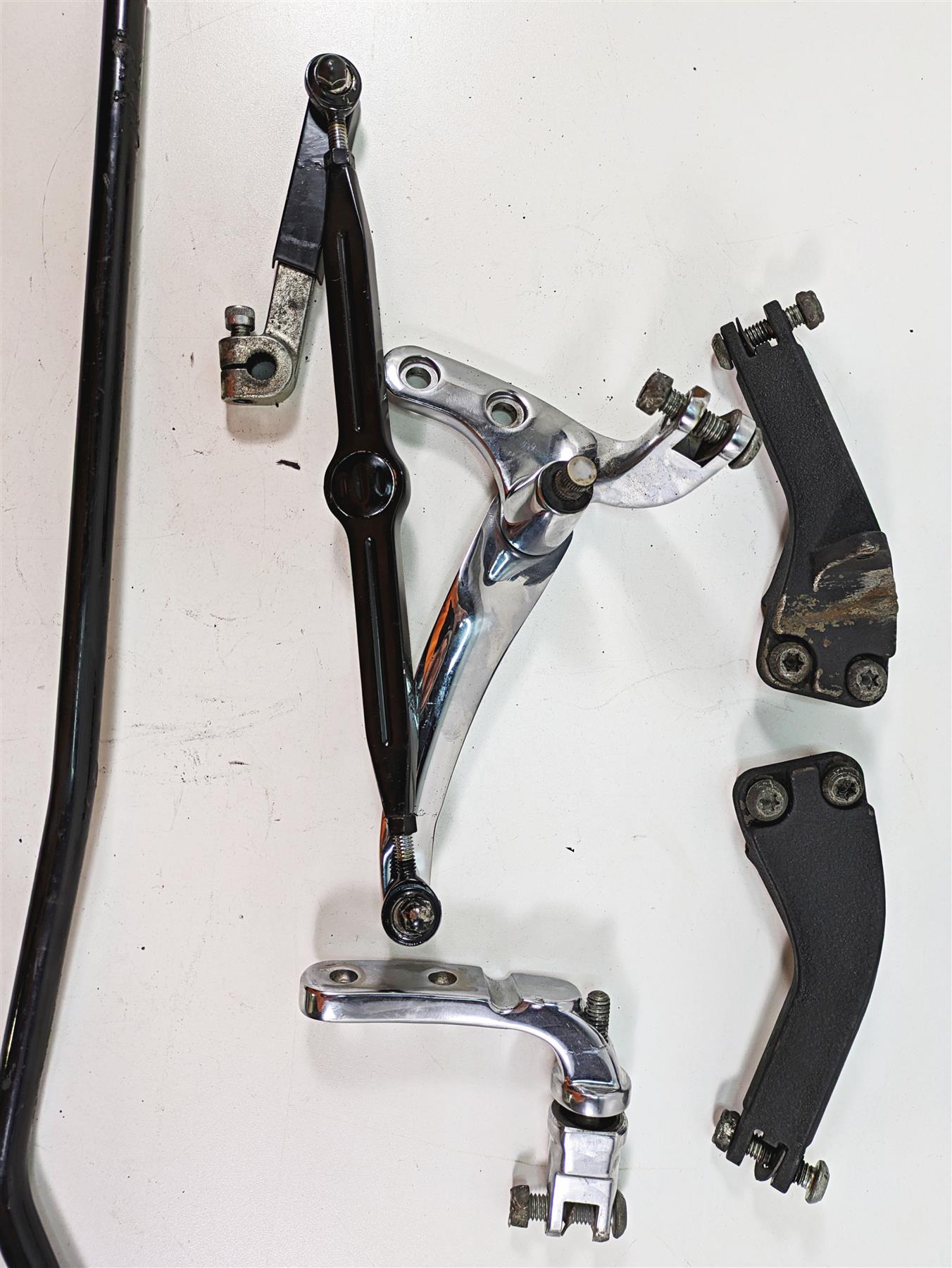 2009 Harley FXDC Dyna Super Glide Custom Front Control Footpeg Mounts 50649-90 {{ shop.shopifyCountryName }} - Mototech271