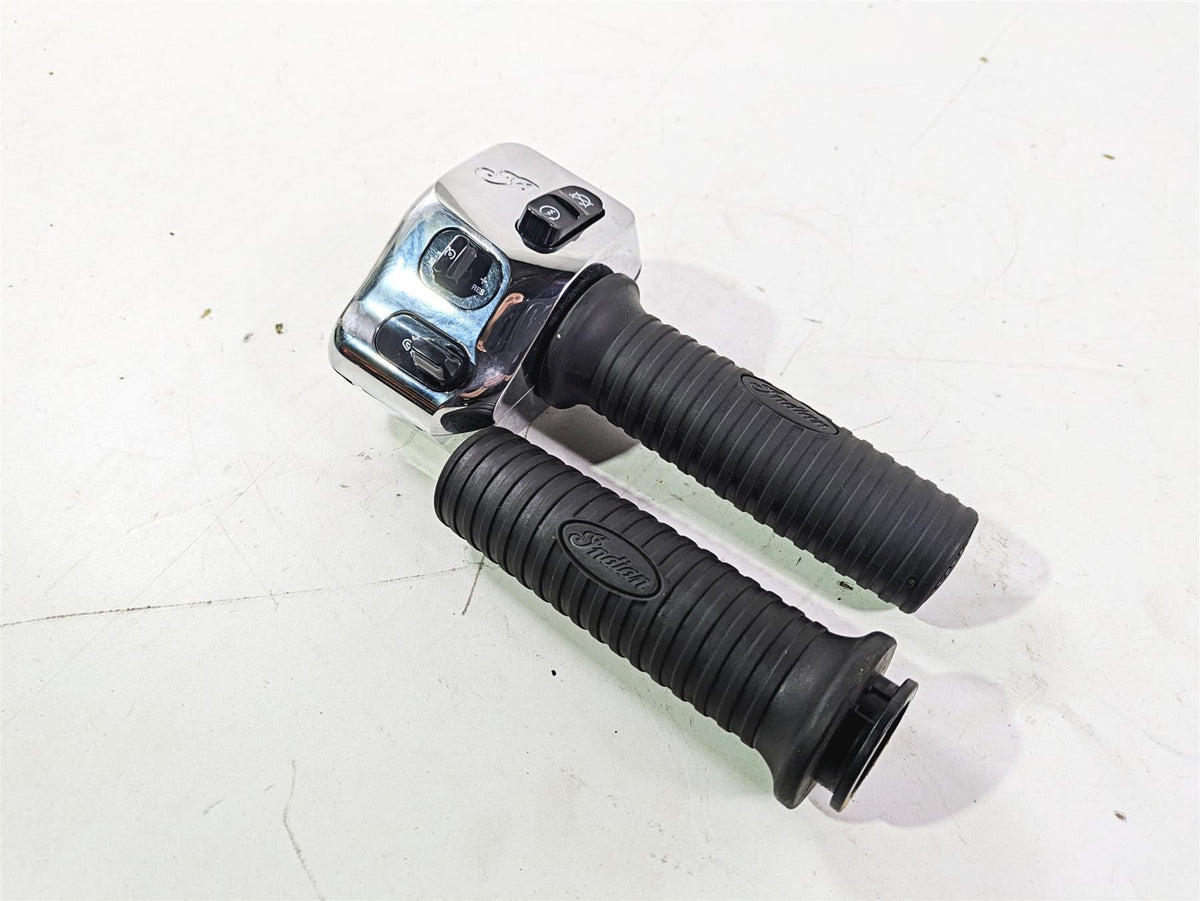 2019 Indian Chieftain Limited Right Hand Control Switch Cruise 4018445 {{ shop.shopifyCountryName }} - Mototech271