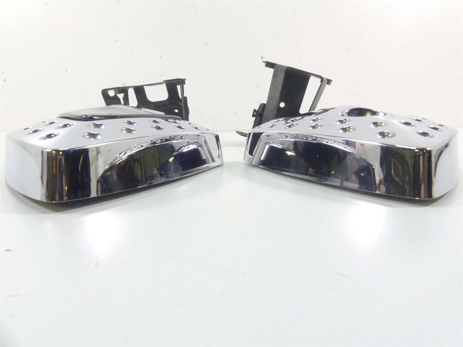 2015 Victory Cross Country Tour Ignition Coil Triangle Side Cover Set 5245659 {{ shop.shopifyCountryName }} - Mototech271