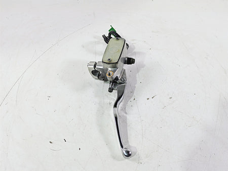 2004 Yamaha XVZ1300 Royal Star Front Brake Master Cylinder 4XY-W2587-01-00 {{ shop.shopifyCountryName }} - Mototech271