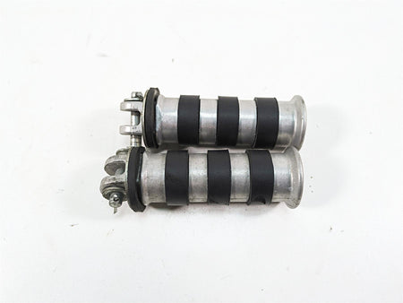 2006 Honda VT1100 C2 Shadow Rear Passenger Footpeg Rest Set 50715-MBA-020 {{ shop.shopifyCountryName }} - Mototech271