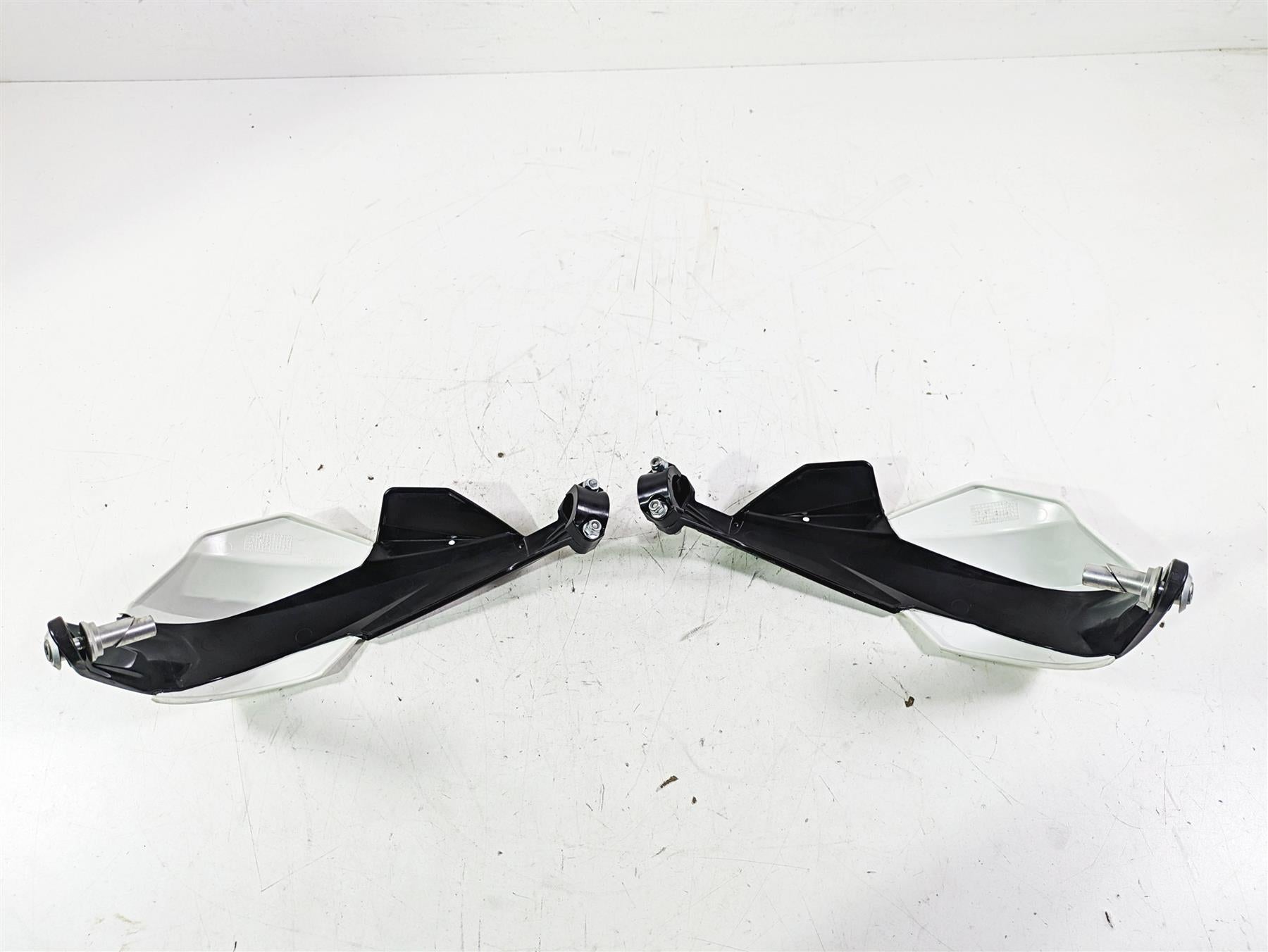 KTM 890 1290 Adventure Handguard Hand Guard Set 60302181110 {{ shop.shopifyCountryName }} - Mototech271