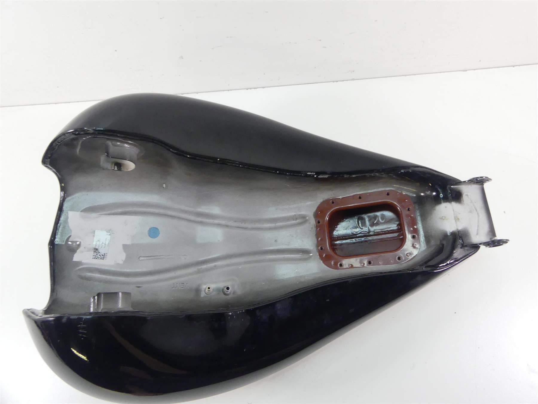 2015 Victory Cross Country 8 Ball Fuel Gas Petrol Tank - No Dents 1016149 {{ shop.shopifyCountryName }} - Mototech271