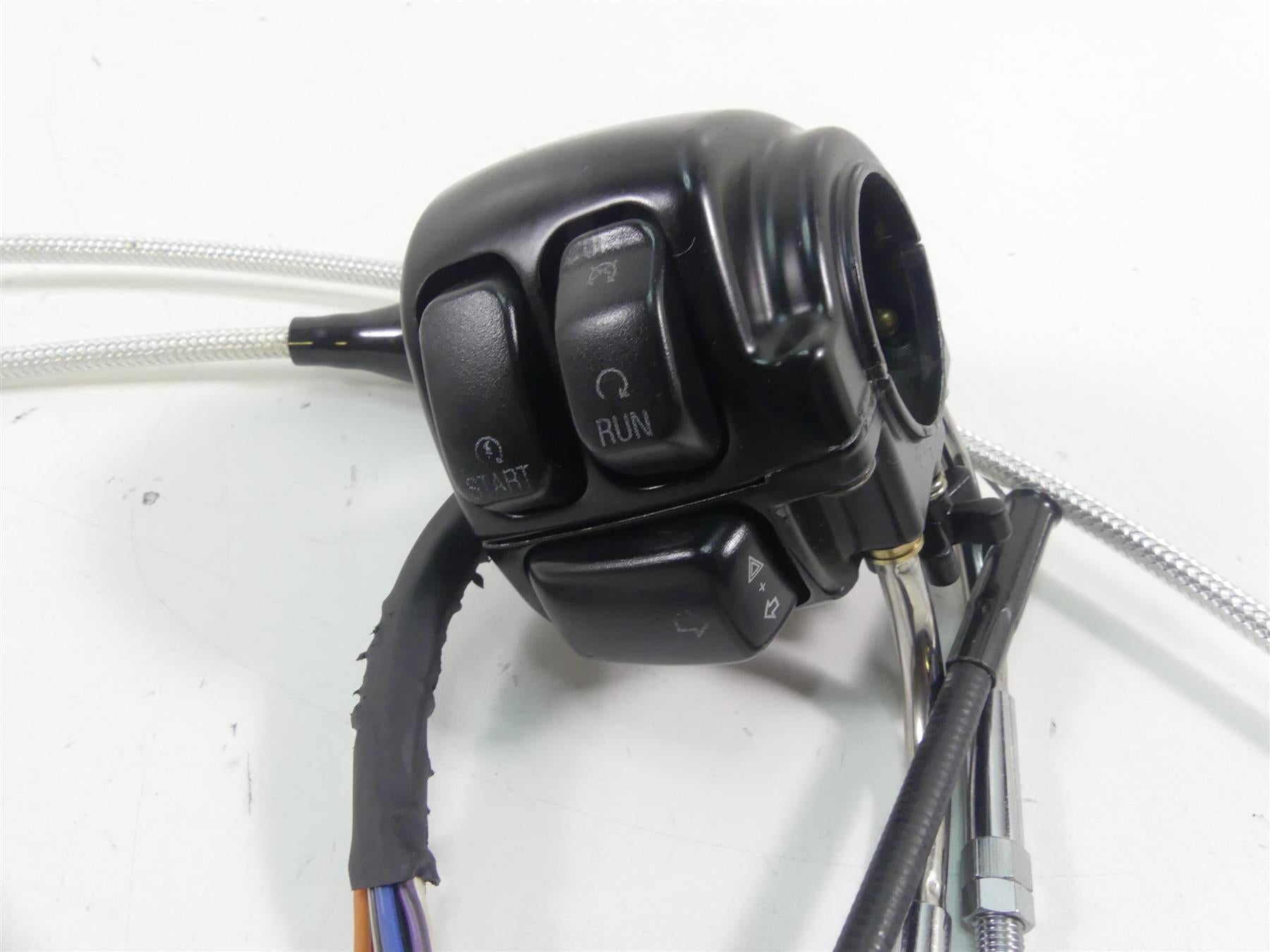 2005 Harley Touring FLHRSI Road King Right Hand Control Switch - Read 71589-96B {{ shop.shopifyCountryName }} - Mototech271