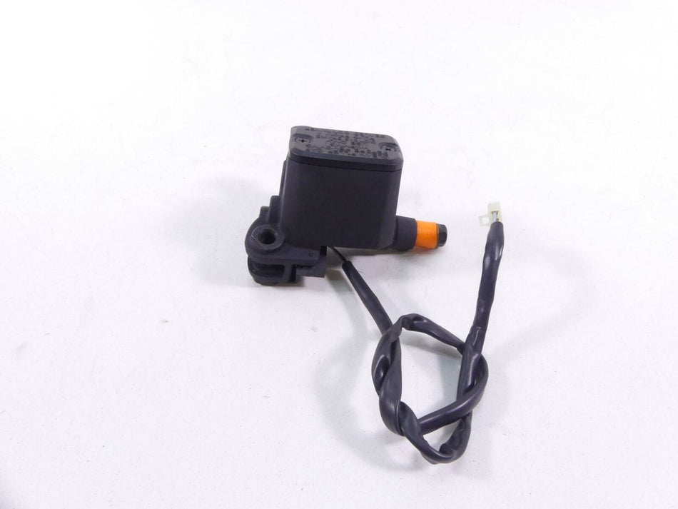 2013 Ducati Hyperstrada 821 Front Brake Master Cylinder 62440791B {{ shop.shopifyCountryName }} - Mototech271