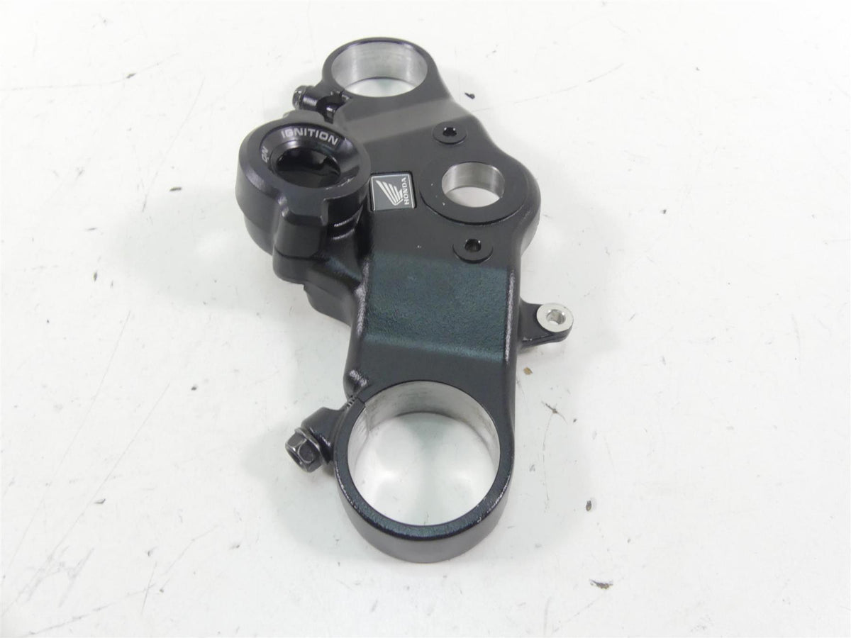2021 Honda CBR600RR Upper Triple Tree Steering Clamp 53300-MJC-A00 {{ shop.shopifyCountryName }} - Mototech271